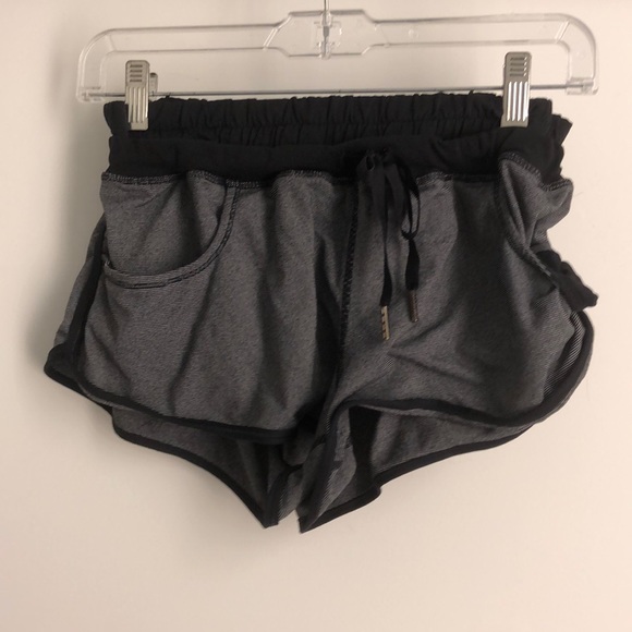 lululemon athletica Pants - Lululemon grey tie shorts sz 8 69964 lululemon athletica Pants - Lululemon grey tie shorts sz 8 69964